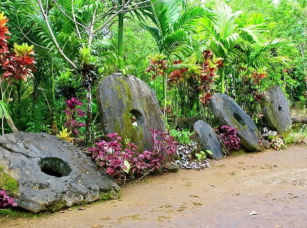 stone-money-bank-yap